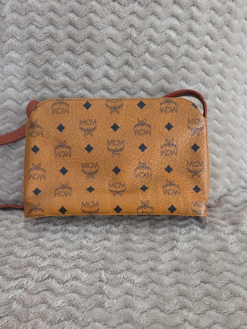 MCM Brown Visetos Monogram Crossbody Bag - Picture 5 of 11